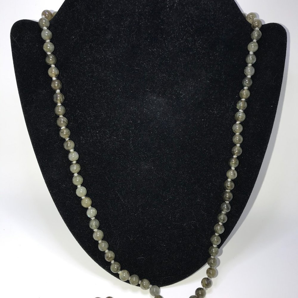 32" Labradorite And Silk Necklace